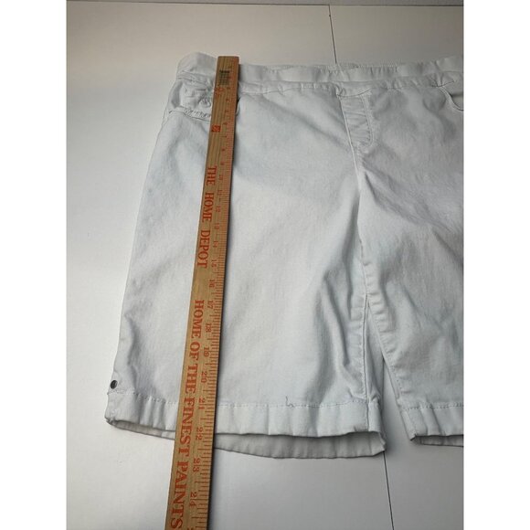 Gloria Vanderbilt Amanda White Denim Shorts Size 20W All-Around Slimming Effect - Picture 8 of 10